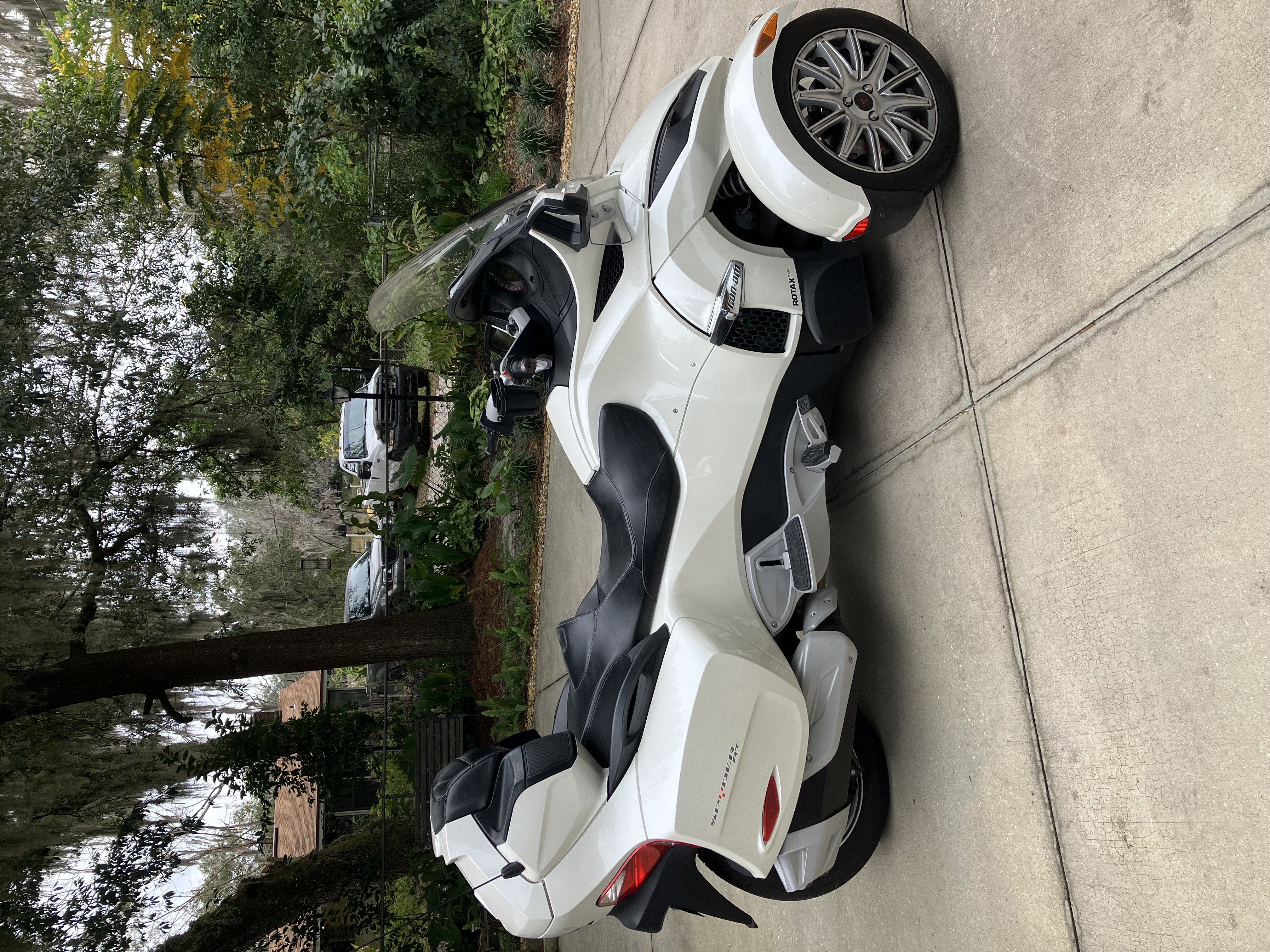 2015 spyder rt limited for deals sale