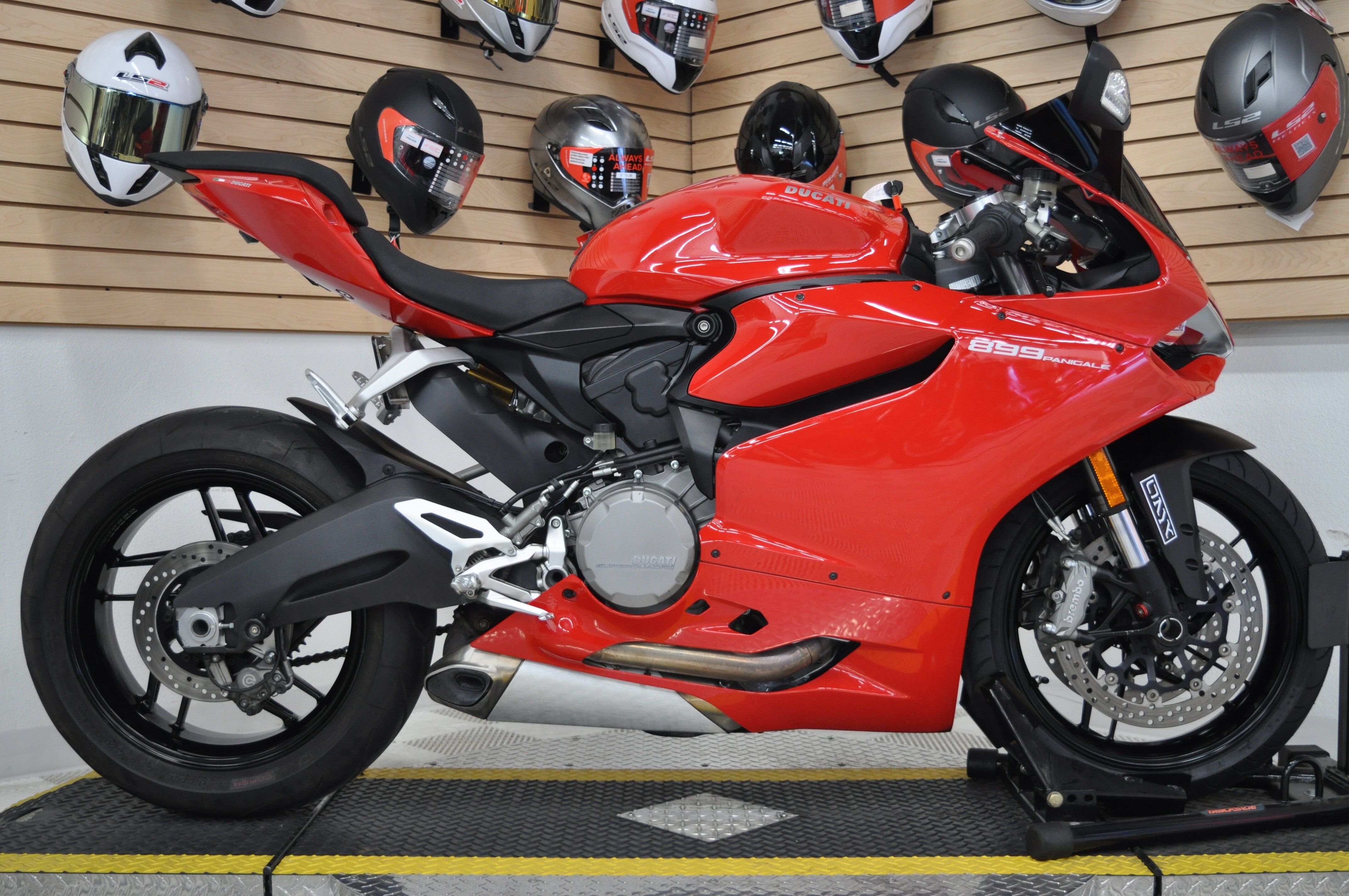 ducati monster 899