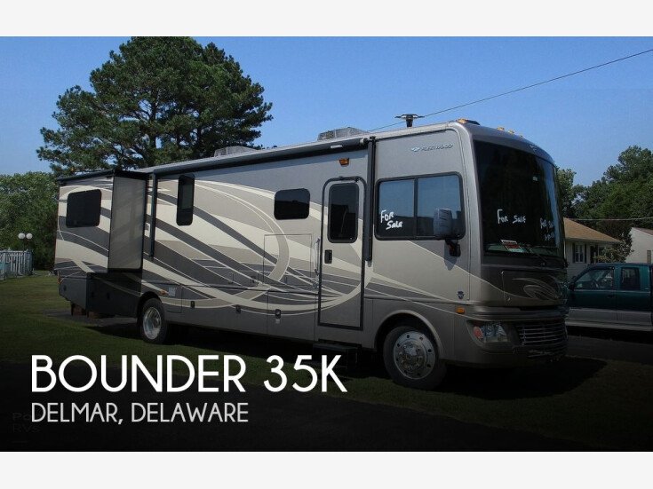 Thumbnail Photo undefined for 2015 Fleetwood Bounder 35K