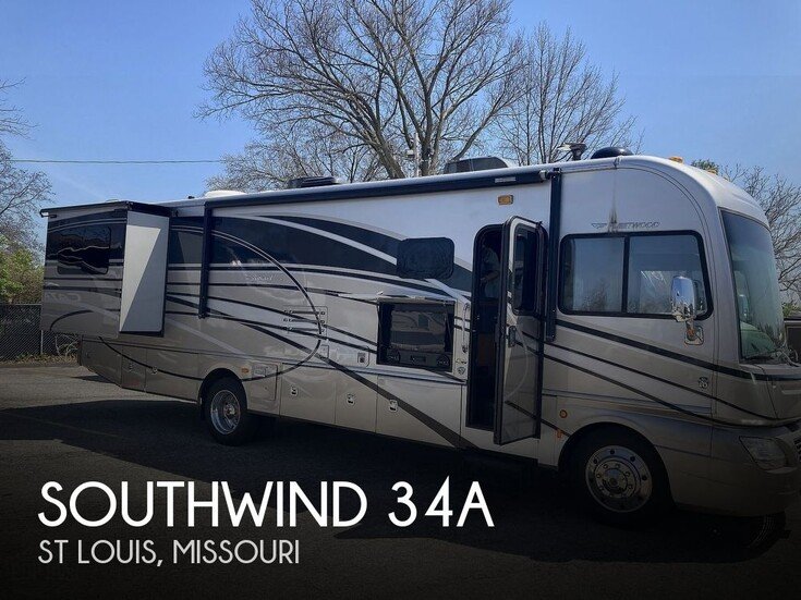 Thumbnail Photo undefined for 2015 Fleetwood Southwind 34A