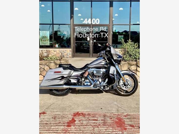 Thumbnail Photo undefined for 2015 Harley-Davidson CVO