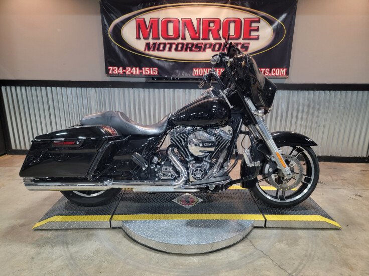 Thumbnail Photo undefined for 2015 Harley-Davidson Touring