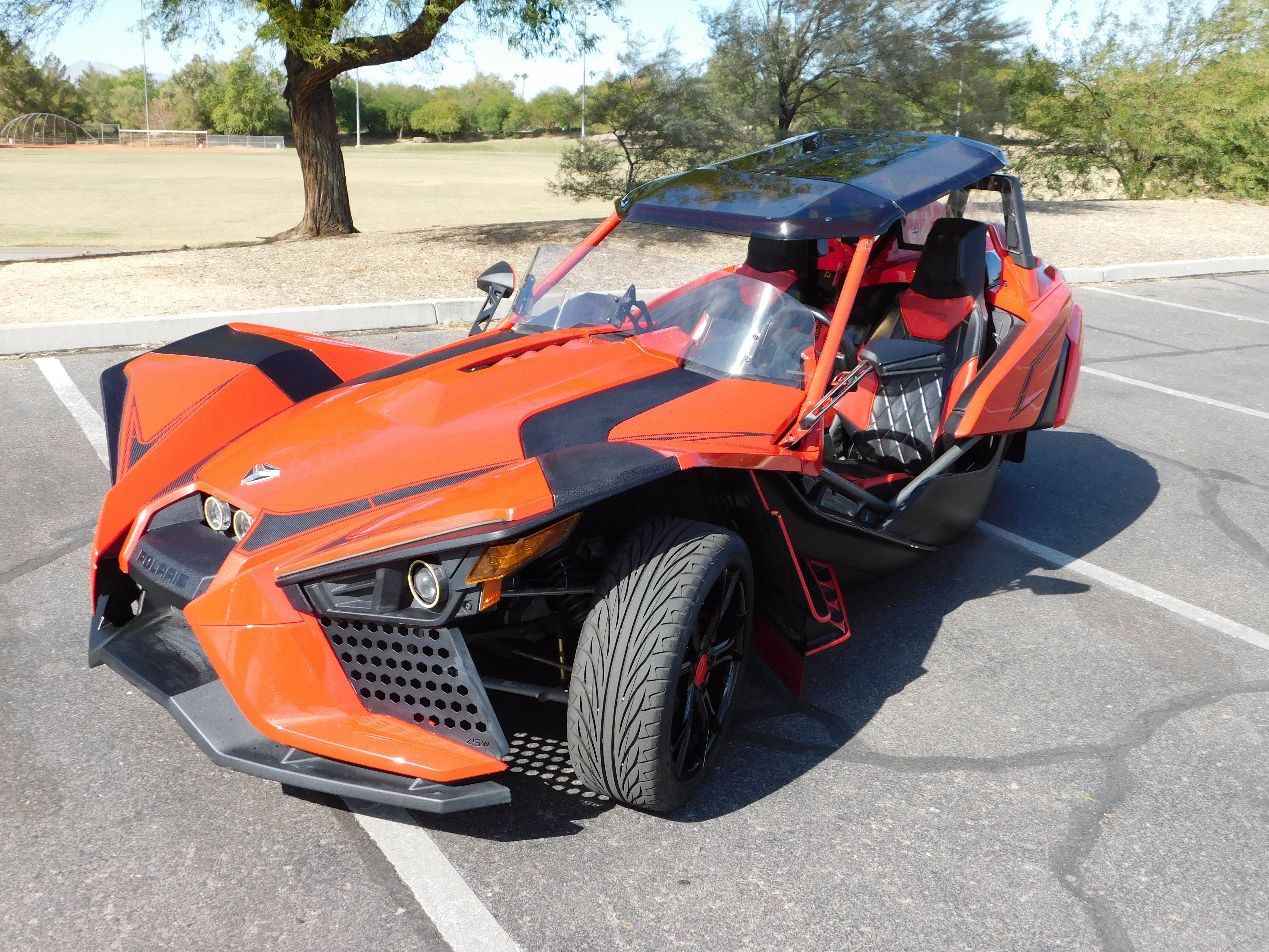 Used polaris slingshot deals roof