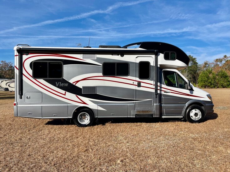 Thumbnail Photo undefined for 2015 Winnebago View