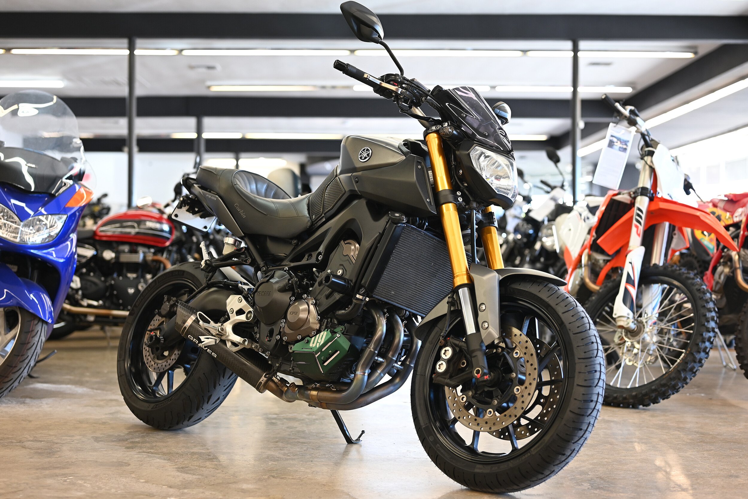 Fz 09 store for sale