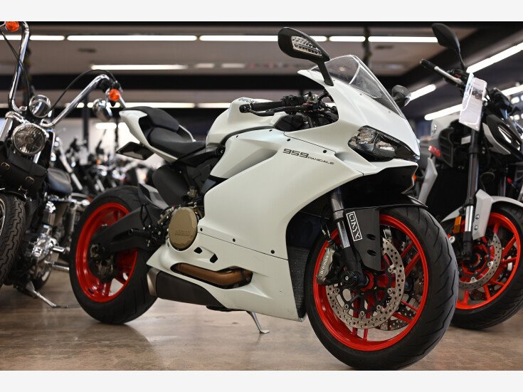 Thumbnail Photo undefined for 2016 Ducati Superbike 959