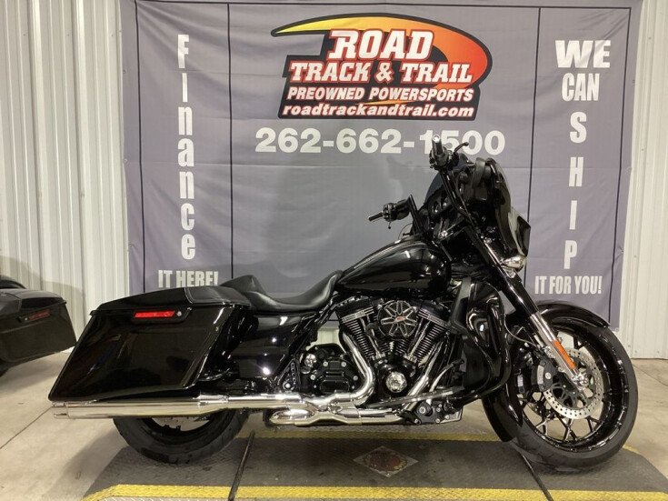Thumbnail Photo undefined for 2016 Harley-Davidson CVO