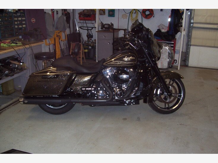 Thumbnail Photo undefined for 2016 Harley-Davidson Touring