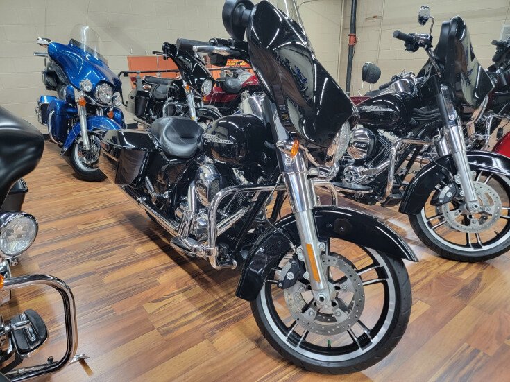 Thumbnail Photo undefined for 2016 Harley-Davidson Touring
