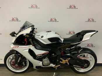 2016 Yamaha YZF-R1 S