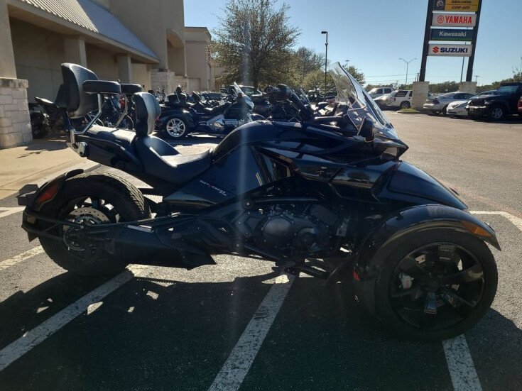 Thumbnail Photo undefined for 2017 Can-Am Spyder F3