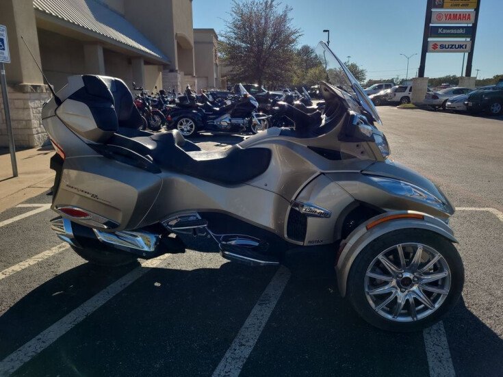 Thumbnail Photo undefined for 2017 Can-Am Spyder RT