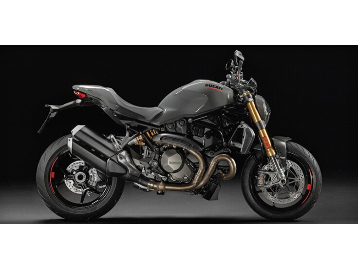 2017 Ducati Monster 600 1200 S specifications