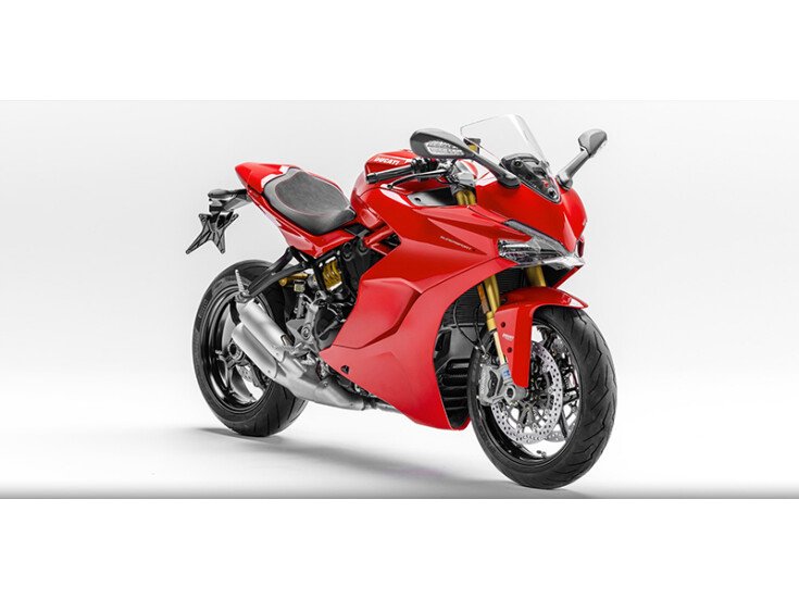 2017 Ducati Supersport 750 S specifications