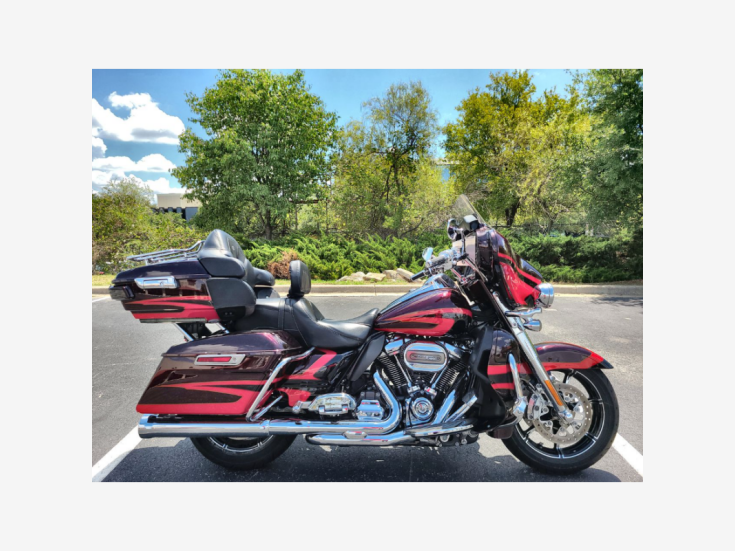 Thumbnail Photo undefined for 2017 Harley-Davidson CVO Electra Glide Ultra Limited