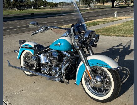 Photo 1 for 2017 Harley-Davidson Softail Deluxe for Sale by Owner