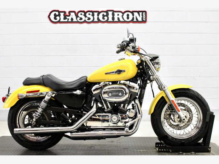 Thumbnail Photo undefined for 2017 Harley-Davidson Sportster 1200 Custom