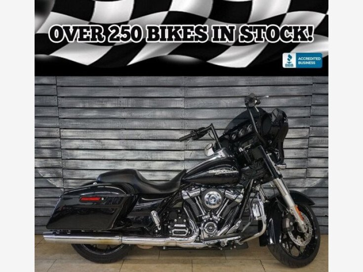 Thumbnail Photo undefined for 2017 Harley-Davidson Touring