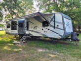 2017 Highland Ridge Roamer 323RLS