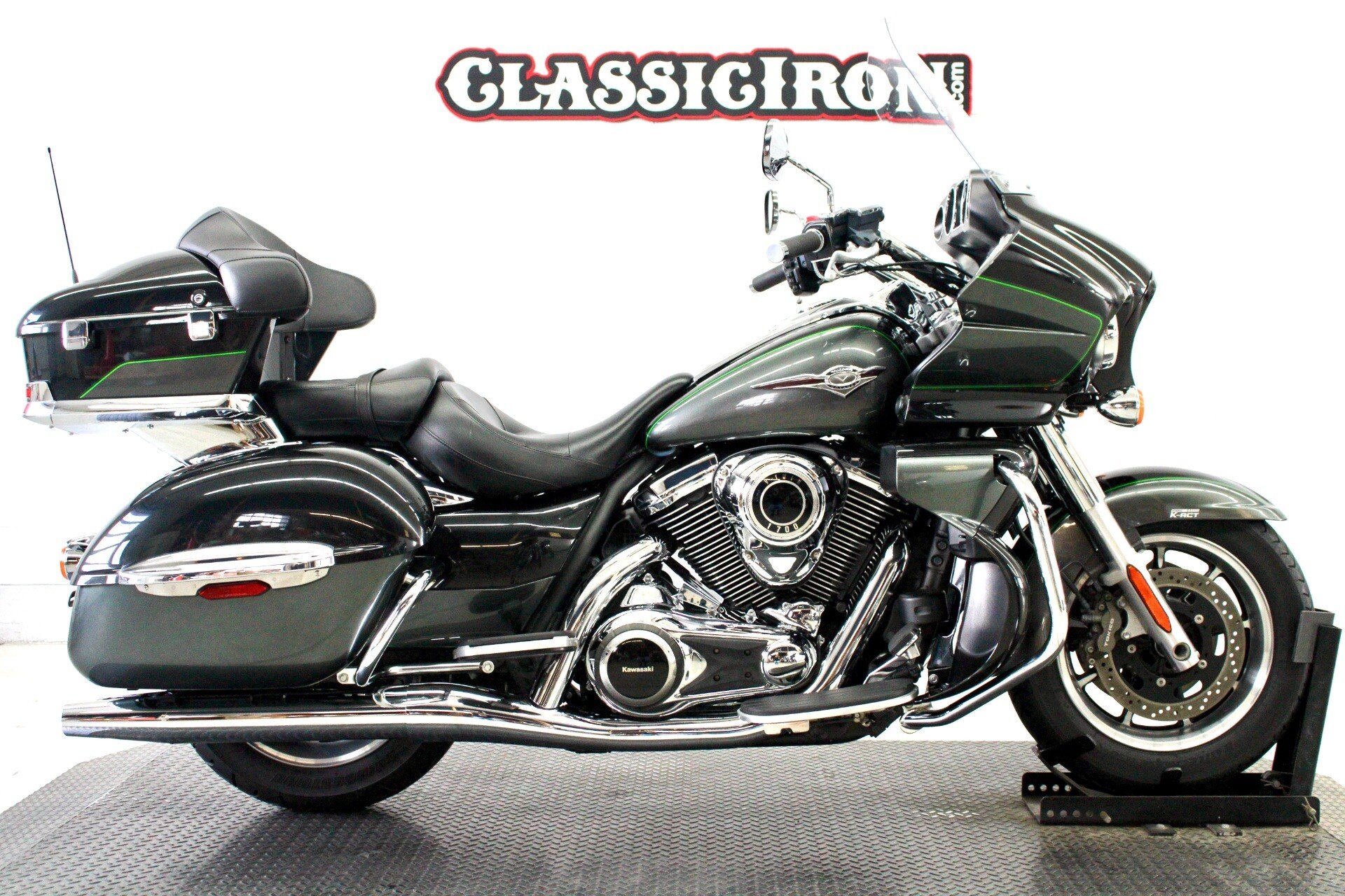 2010 kawasaki vulcan 1700 deals voyager for sale