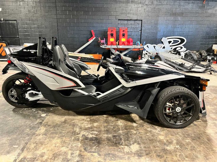 Thumbnail Photo undefined for 2017 Polaris Slingshot SLR