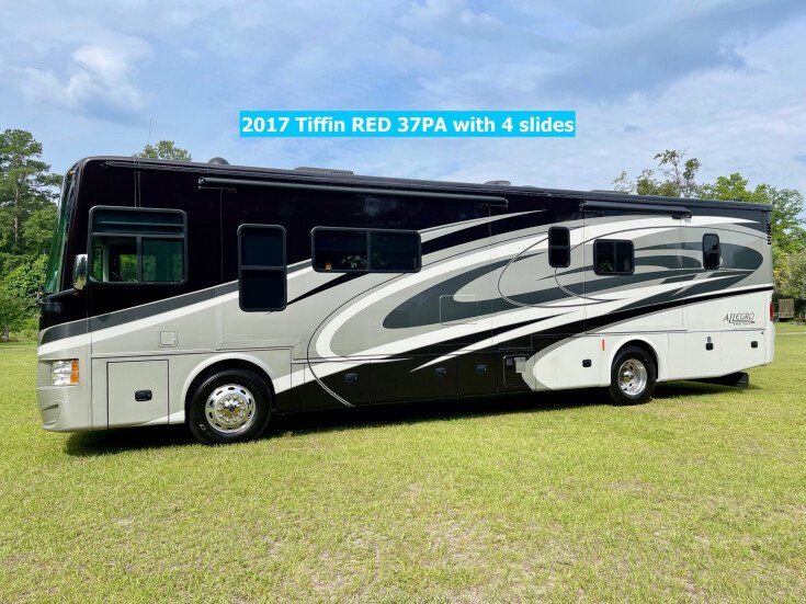 Thumbnail Photo undefined for 2017 Tiffin Allegro Red