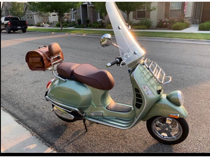 Thumbnail Photo undefined for 2017 Vespa GTV 300