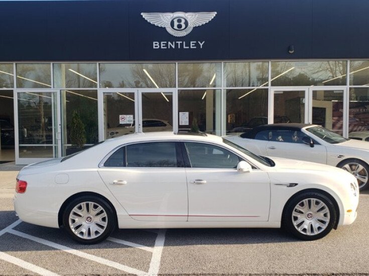 Thumbnail Photo undefined for 2018 Bentley Flying Spur V8