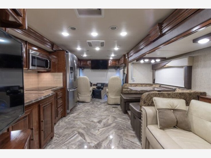 Thumbnail Photo undefined for 2018 Coachmen Sportscoach 408DB