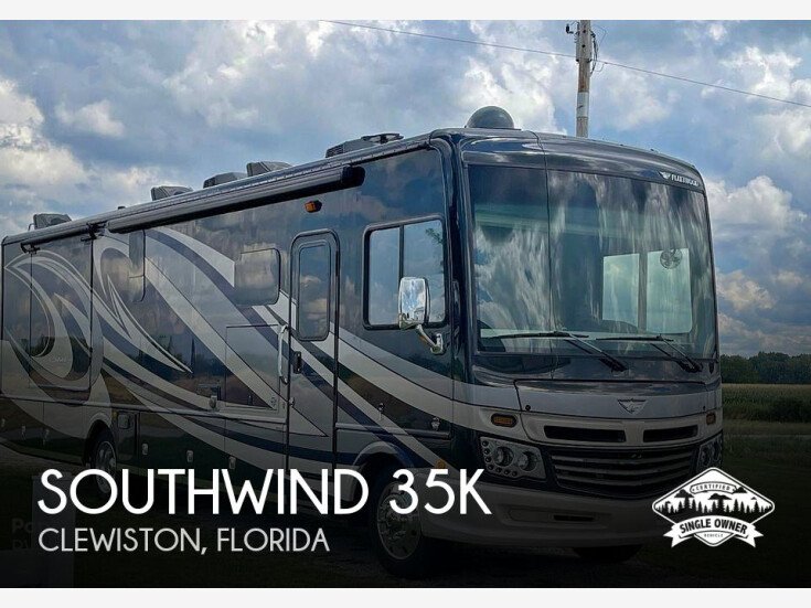 Thumbnail Photo undefined for 2018 Fleetwood Southwind 35K
