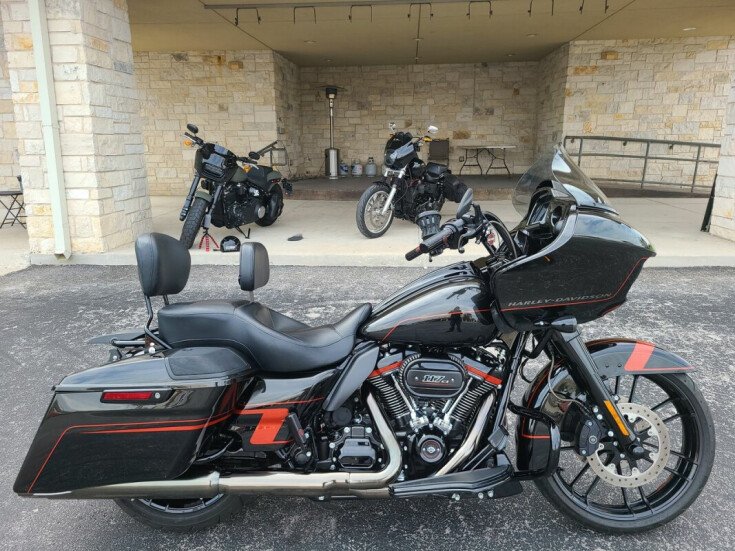 Thumbnail Photo undefined for 2018 Harley-Davidson CVO Road Glide