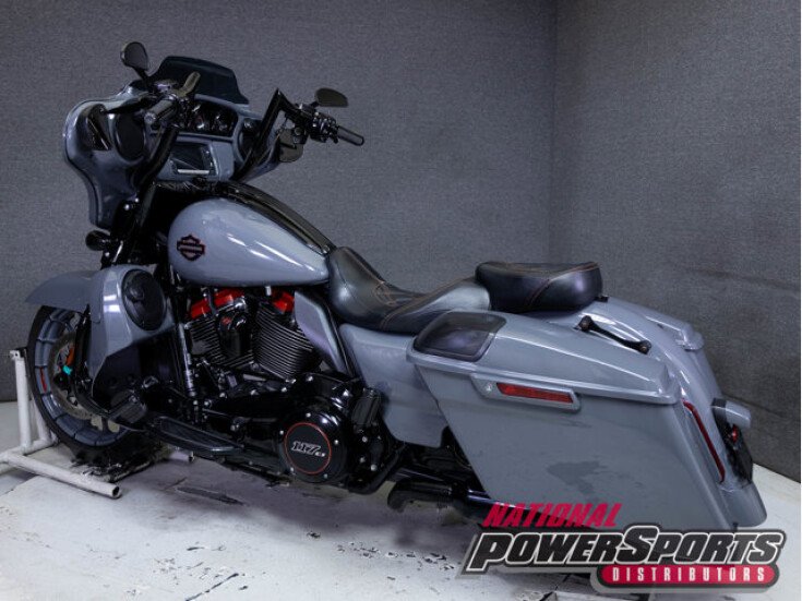 Thumbnail Photo undefined for 2018 Harley-Davidson CVO Street Glide