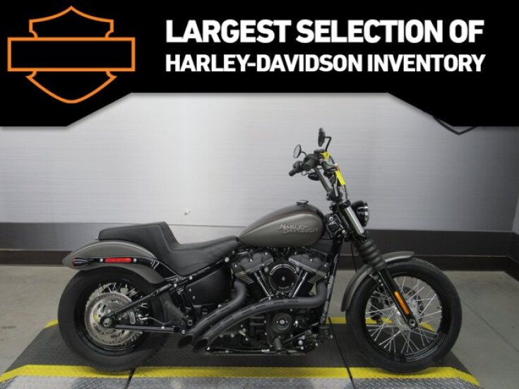 Thumbnail Photo undefined for 2018 Harley-Davidson Softail Street Bob