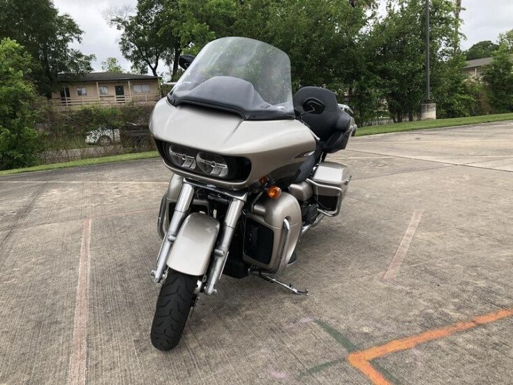 Thumbnail Photo undefined for 2018 Harley-Davidson Touring