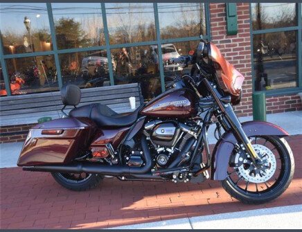 Thumbnail Photo undefined for 2018 Harley-Davidson Touring