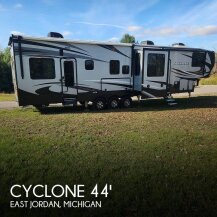 2018 Heartland Cyclone CY 4005 for sale 300488697