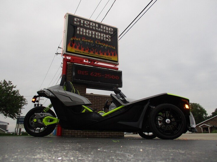Thumbnail Photo undefined for 2018 Polaris Slingshot