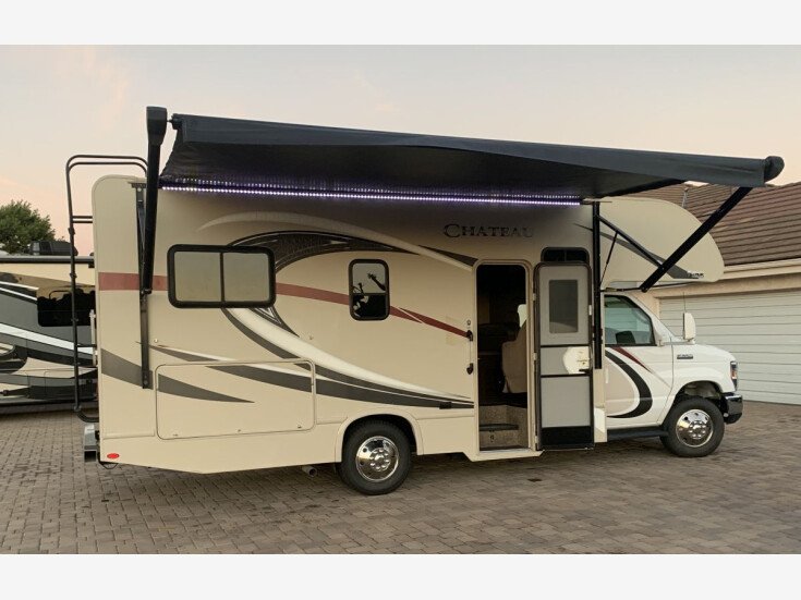 Thumbnail Photo undefined for 2018 Thor Chateau 23U