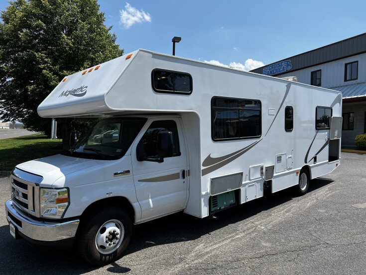 Thumbnail Photo undefined for 2018 Thor Majestic M-28A