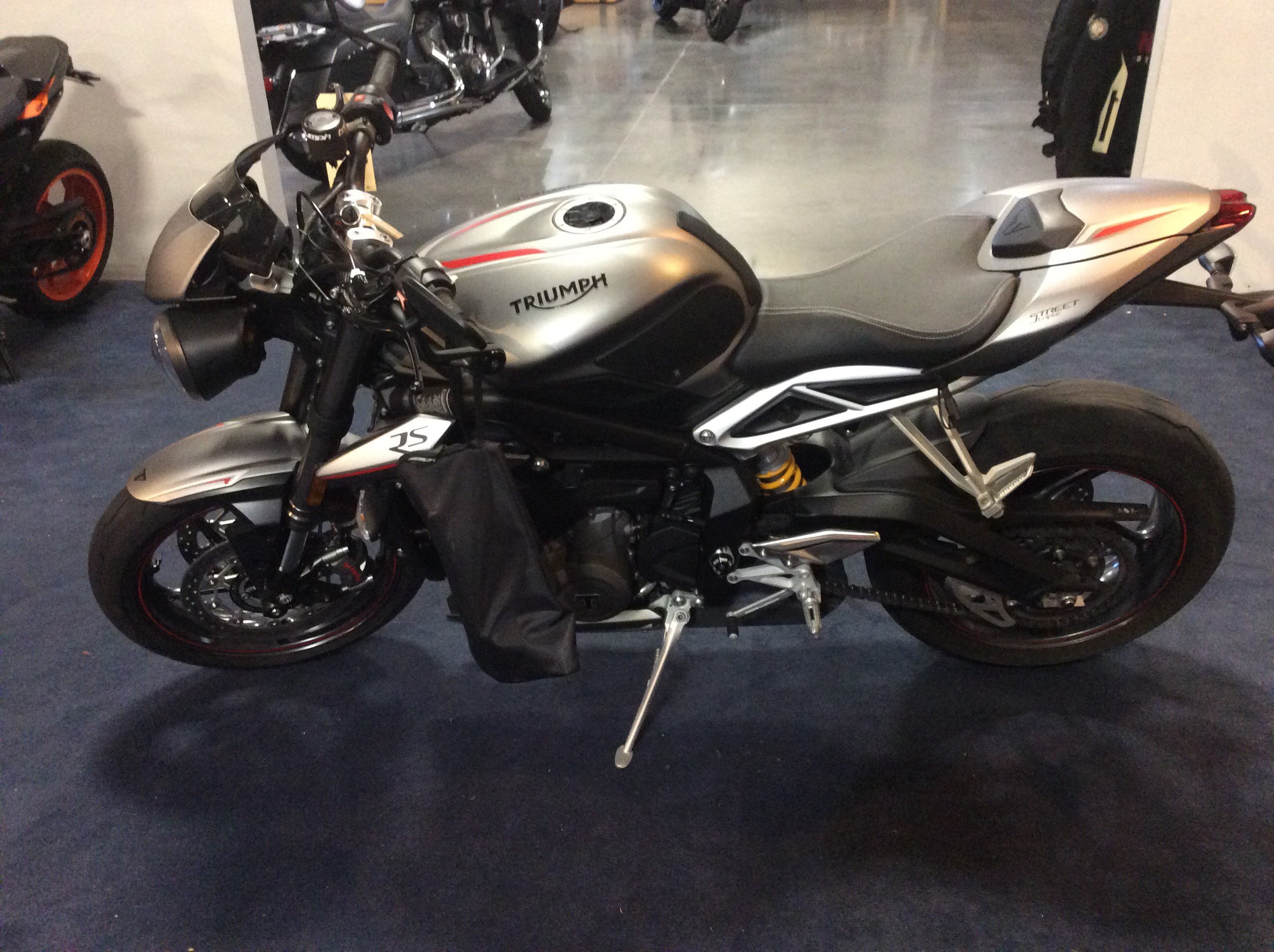 triumph street triple autotrader