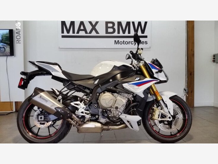 Thumbnail Photo undefined for New 2019 BMW S1000R