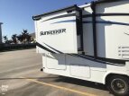 Thumbnail Photo 32 for 2019 Forest River Sunseeker 3010DS