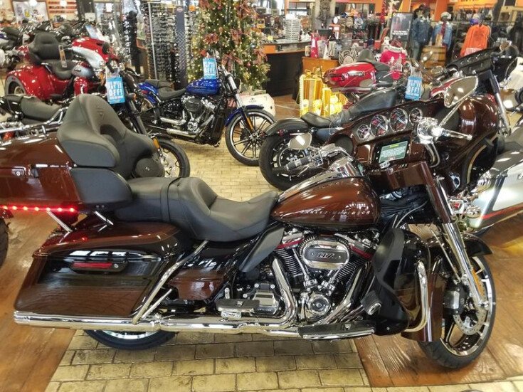  2019  Harley  Davidson  CVO for sale  near Marion Illinois 