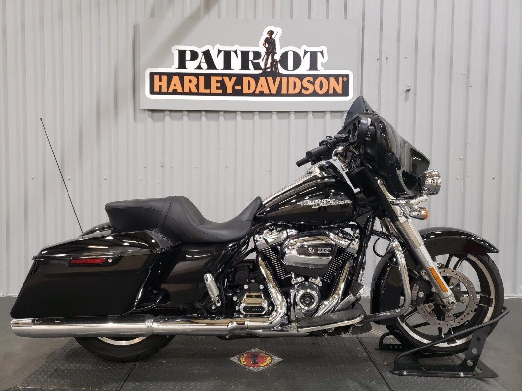 harley davidson touring bikes