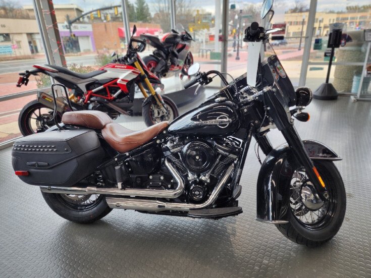 Thumbnail Photo undefined for 2019 Harley-Davidson Softail Heritage Classic