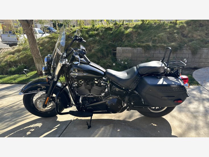 Thumbnail Photo undefined for 2019 Harley-Davidson Softail Heritage Classic
