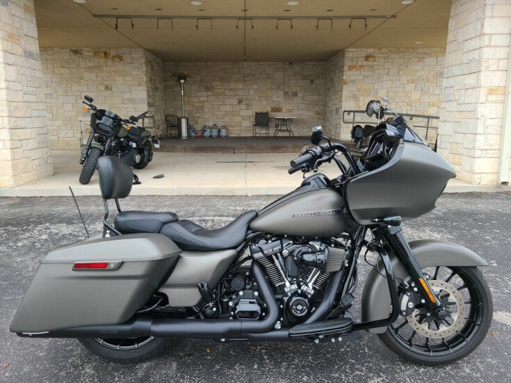 Thumbnail Photo undefined for 2019 Harley-Davidson Touring Road Glide Special