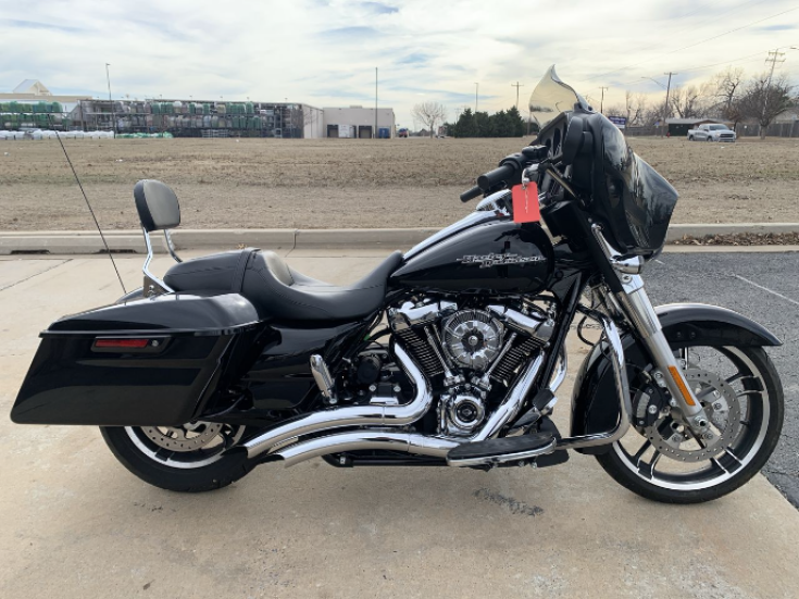 Thumbnail Photo undefined for 2019 Harley-Davidson Touring Street Glide