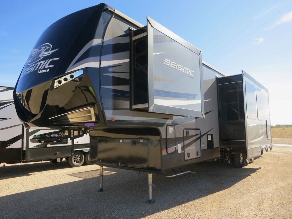 JAYCO Seismic RVs for Sale - RVs on Autotrader