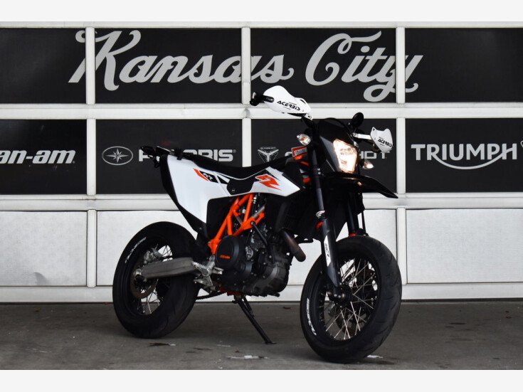 Thumbnail Photo undefined for 2019 KTM 690 SMC R